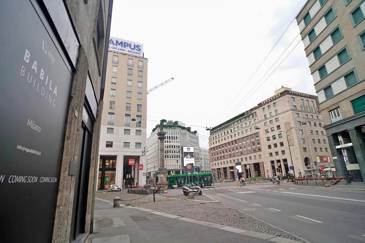 Chic 1Bdr With Shared Terrace Steps From Duomo By Rentopolis 밀라노 아파트